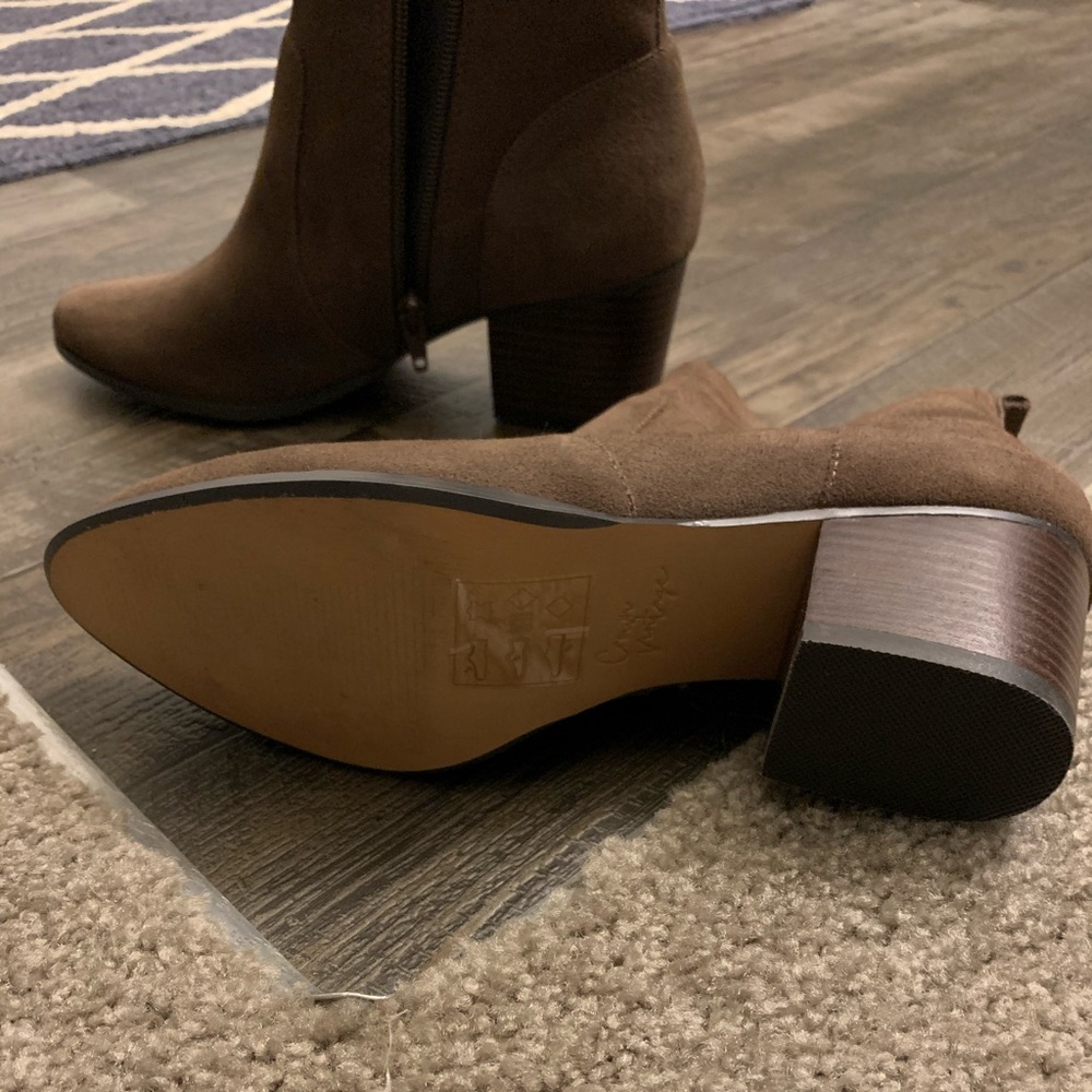 Crown Vintage Womens Booties - Picture 4 of 5